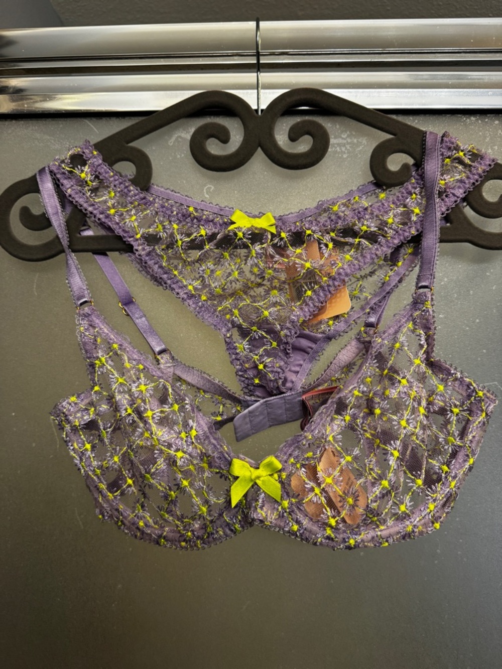 Agent Provocateur 34 D Nancee Purple Lace Underwire Bra with Lime brief 4